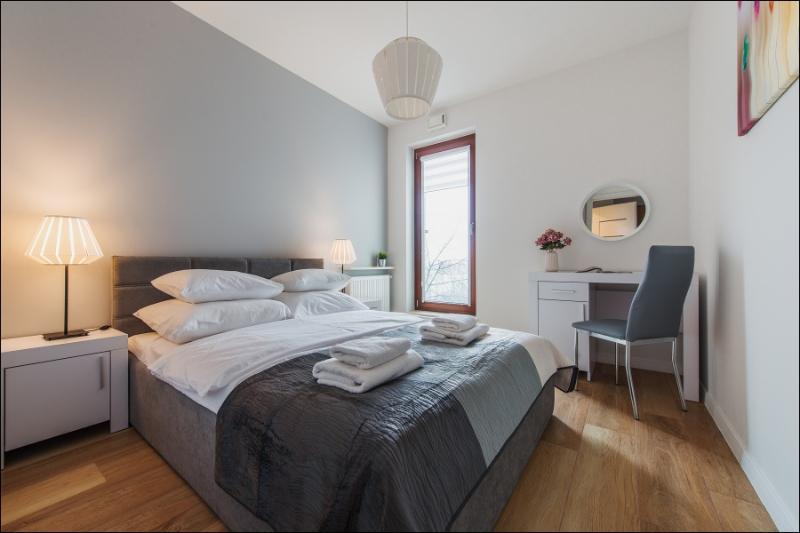 P&O Serviced Apartments Solec Warsaw Exterior photo