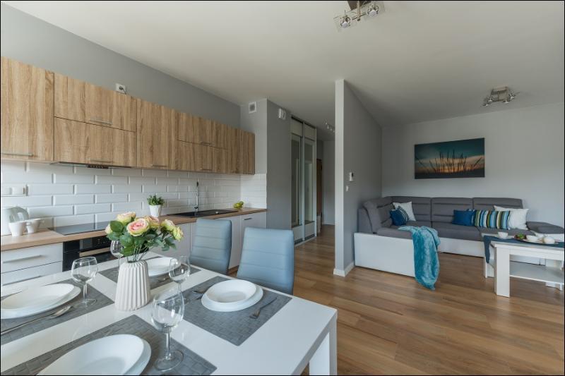 P&O Serviced Apartments Solec Warsaw Exterior photo