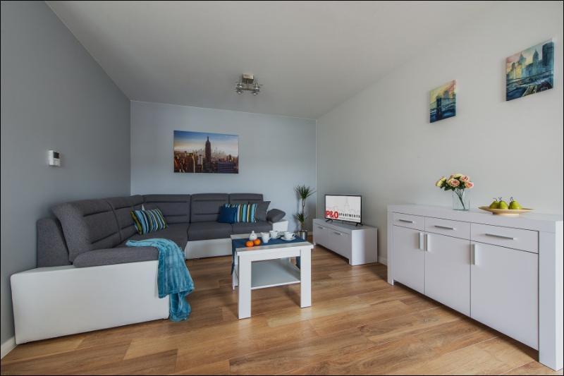 P&O Serviced Apartments Solec Warsaw Exterior photo